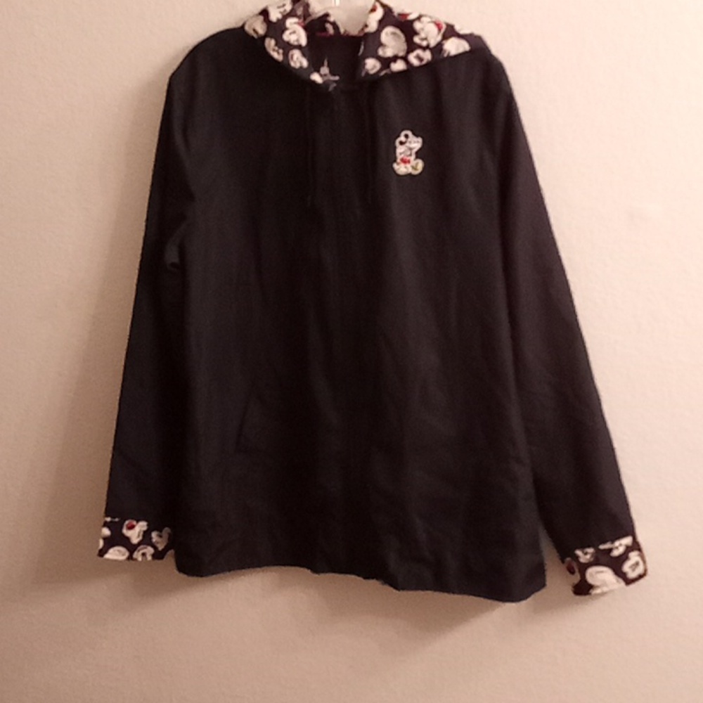 Disney Parks Authentic Micky Mouse Original Size L black-white-red colors (B26)